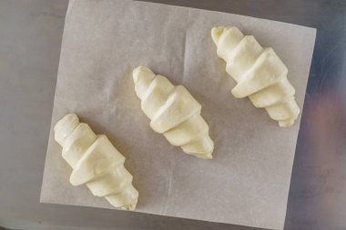 Pişmemiş hamur işi hazırlanması