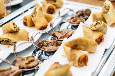 Tablo catering üzerinde aperatifler