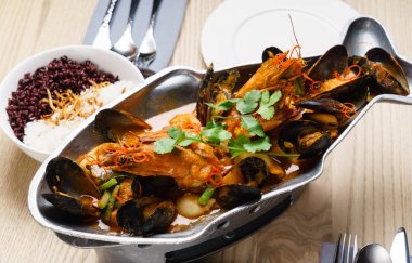 Lezzetli deniz ürünleri tabağı