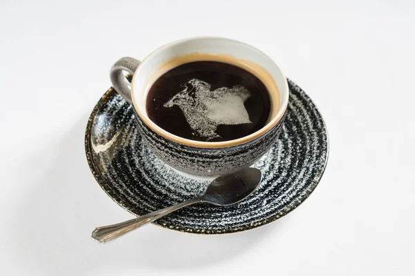 Чашка гарячої свіжої кави — стокове фото