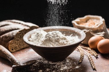 dökme un kabın içinde spelt