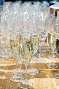 Yemeğinizi hazırlayabileceğiniz alkollü içecekler