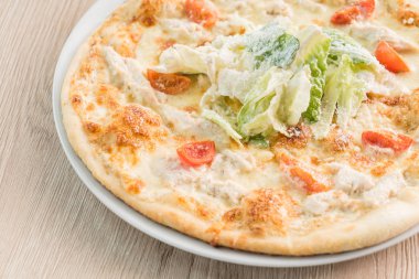 Lezzetli Sezar pizza