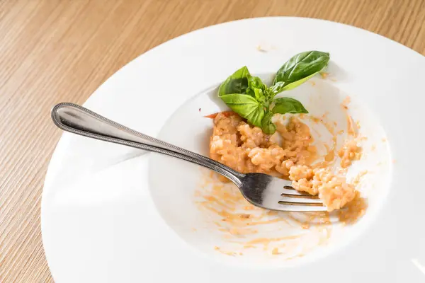 Domates ile lezzetli risotto — Stok fotoğraf