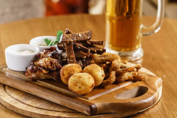 Heerlijk aperitief in de bar — Stockfoto