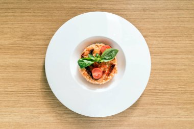 Domates ile lezzetli risotto