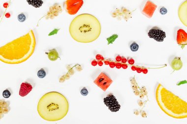 Olgunlaşmış dilimlenmiş meyve