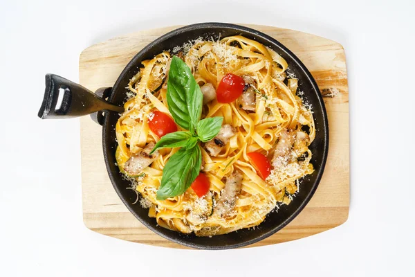 Leckere Pasta mit Wurst — Stockfoto