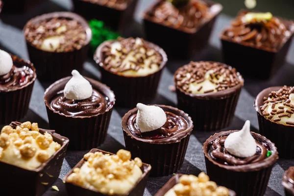 Assortimento di dolci al cioccolato — Foto Stock