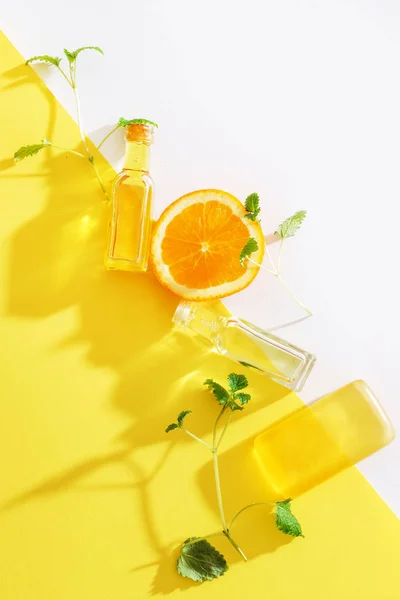 Концепція спа з олією та апельсинами — стокове фото