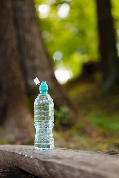 Een fles water — Stockfoto