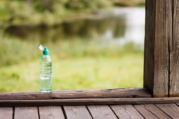 Une bouteille d'eau — Photo