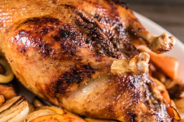 İştah açıcı kızarmış ördek 