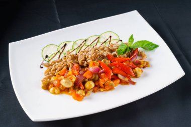 Kepekli makarna makarna 