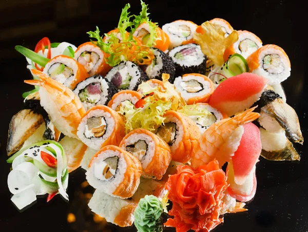 Colorful sushi set — Stock Photo, Image