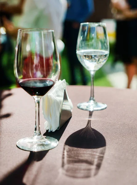 Bebida de catering na mesa — Fotografia de Stock