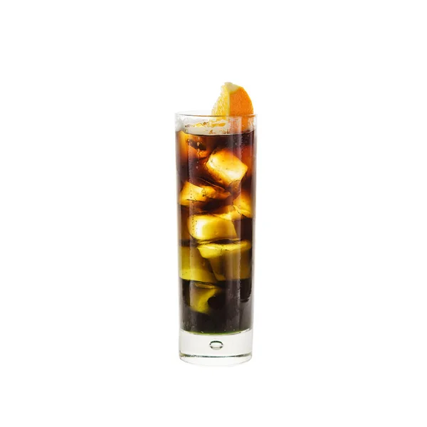 En cocktail på vit — Stockfoto