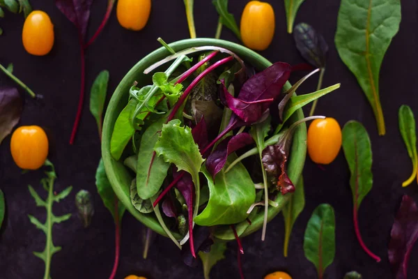 Hojas de ensalada fresca — Foto de Stock