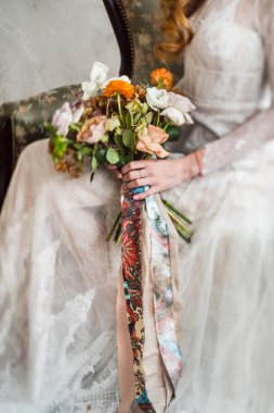 çiçekli güzel gelin