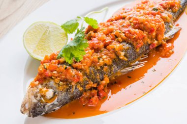 iştah açıcı kavrulmuş balık