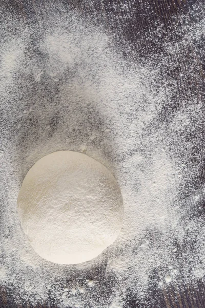 White pizza dough — Stock Photo, Image