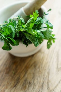 harç taze otlar ile