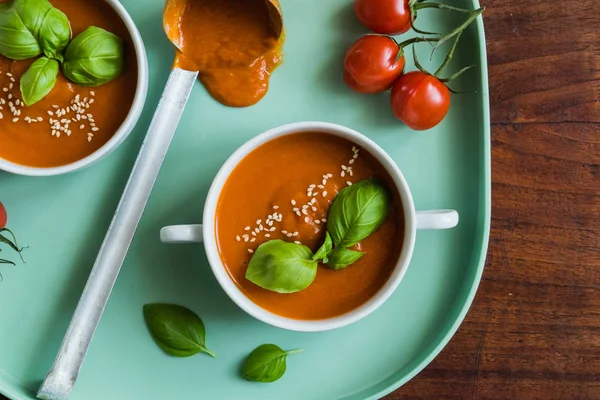 Sopa de tomate fresco — Fotografia de Stock