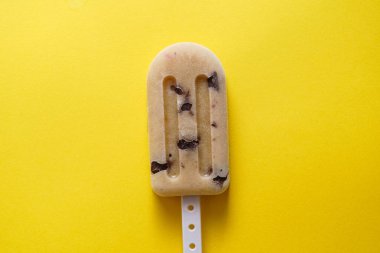 ev yapımı çikolatalı dondurma