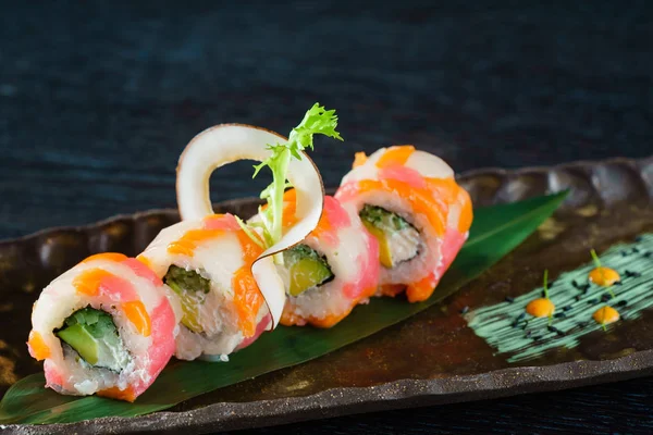 Lezzetli taze sushi — Stok fotoğraf