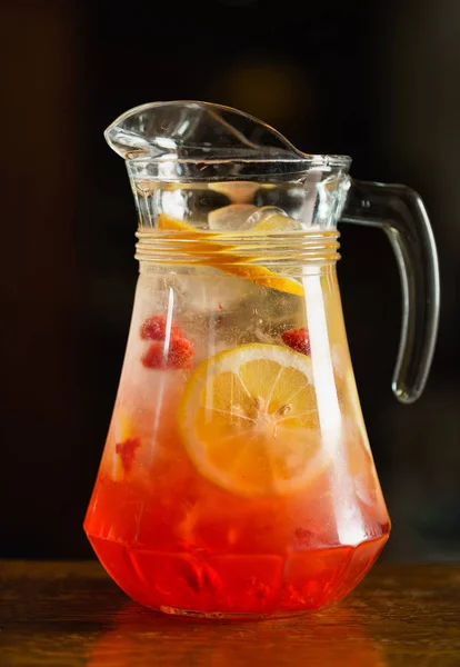 Lichte zomer limonade — Stockfoto