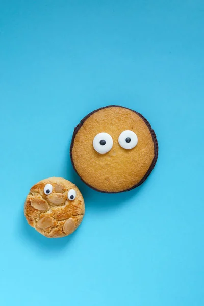 Cookies med googly ögon — Stockfoto