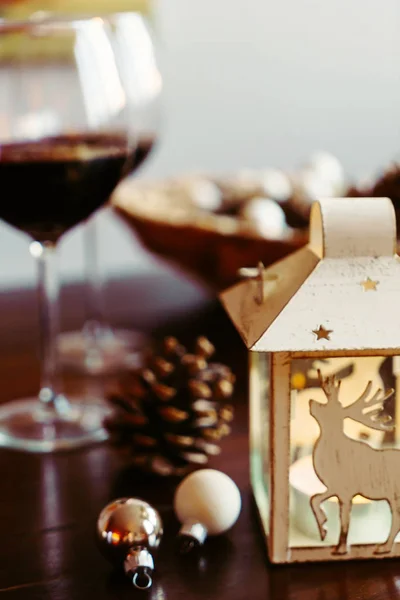 Decoração de Natal na mesa — Fotografia de Stock