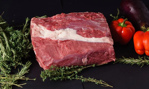 허브와 야채 신선한 고기 — 스톡 사진