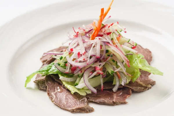 Fresh beef with vegetables — Stock Photo, Image