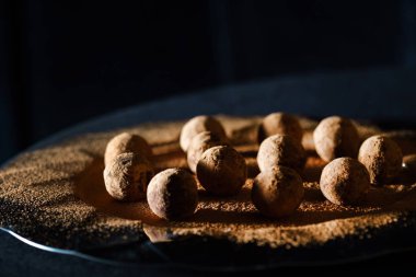 tatlı çikolata truffles