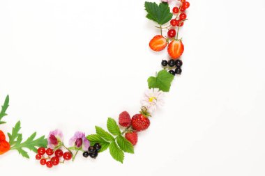 Yaz meyveler ve çiçekler 