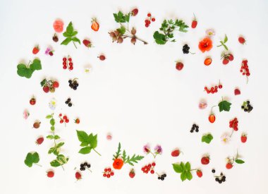 Yaz meyveler ve çiçekler 