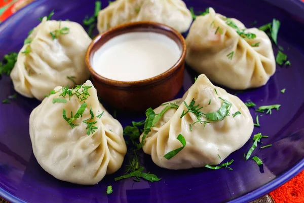 Dumplings, Manti - plato de carne tradicional —  Fotos de Stock