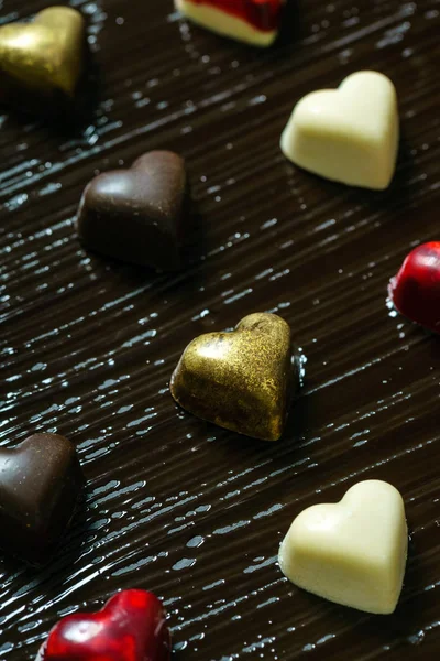 Dolci cuori di cioccolato — Foto Stock