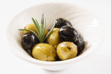 Zeytin kase, yakın çekim