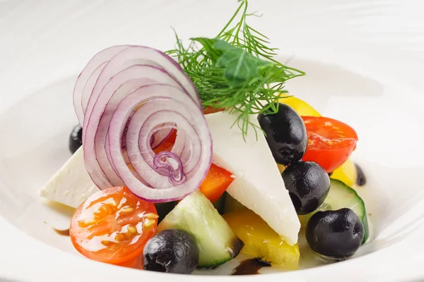 Fresh greek salad — Stock Photo, Image