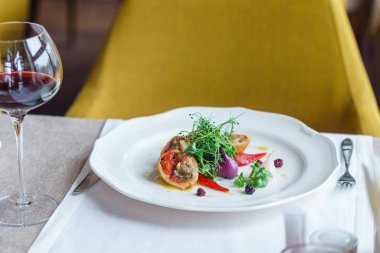 kavrulmuş sebze tavuk dolması