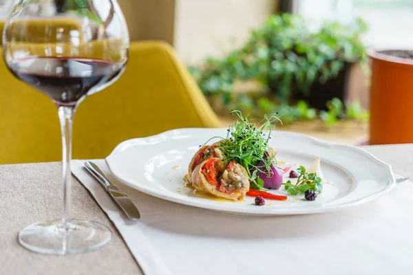 kavrulmuş sebze tavuk dolması