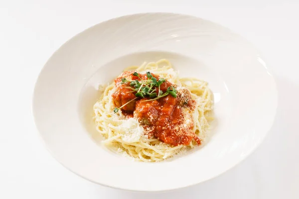 Spaghetti with meatballs on plate — Stock Photo, Image