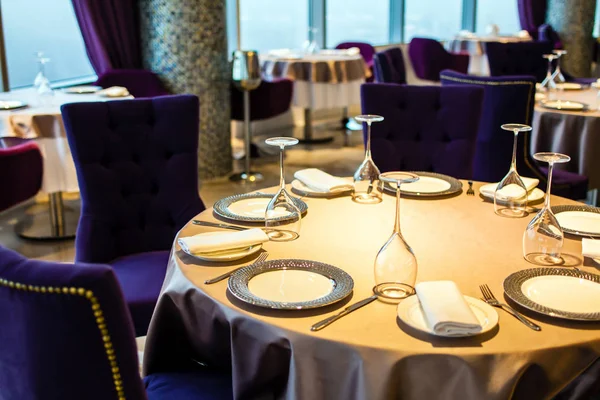 Restoranda masa hazır.