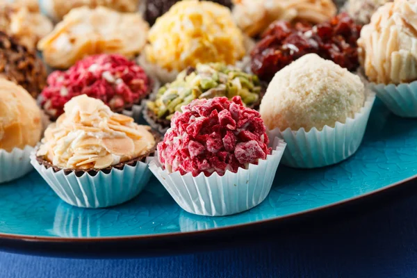 tatlı çikolata şekerlemeleri