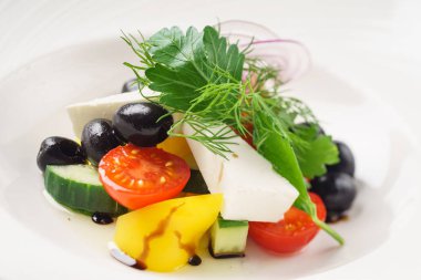 Taze Yunan salatası