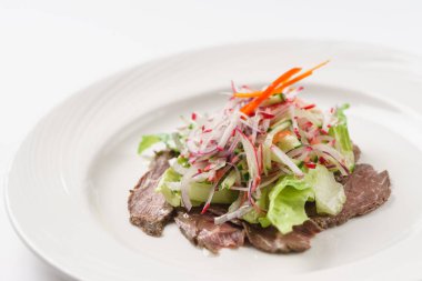 sebze ile taze sığır eti