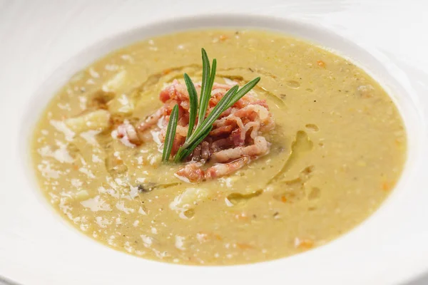 Fräsch soppa med bacon — Stockfoto