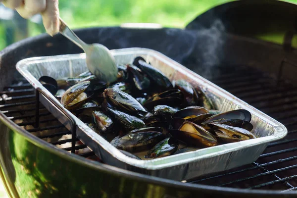 Deliziose cozze alla griglia — Foto Stock